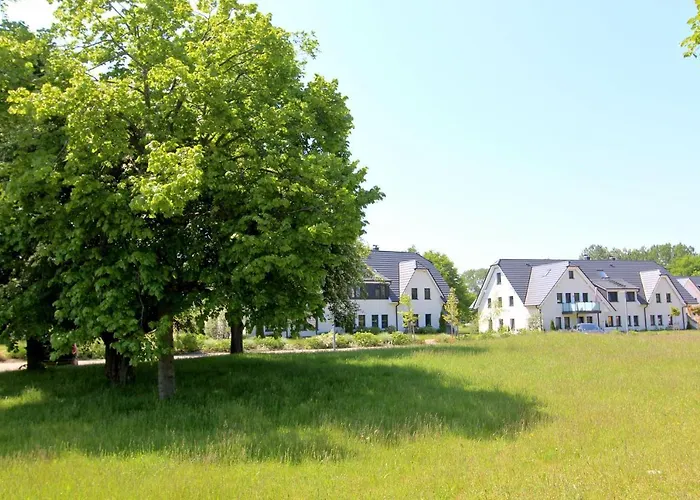 Strandnahe Mit Terrasse, Gratis Nutzung Vom Ahoi Erlebnisbad Und Sauna In Sellin - Rex Rugia 29-4 Lobbe
